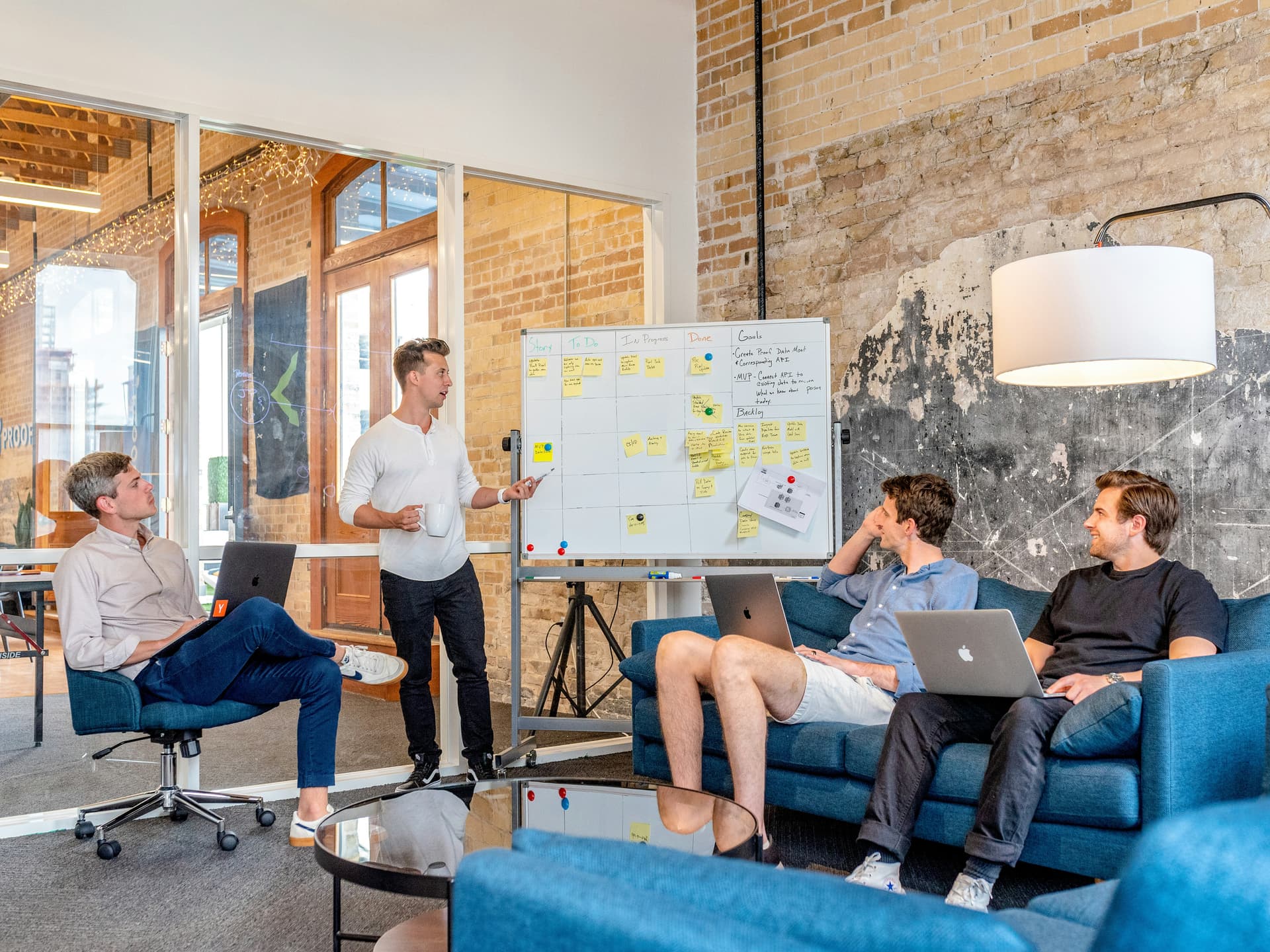 The Research Team That Never Repeats Work